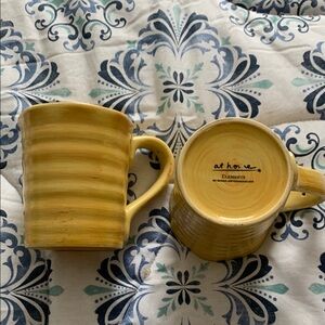 Yellow Mug Set